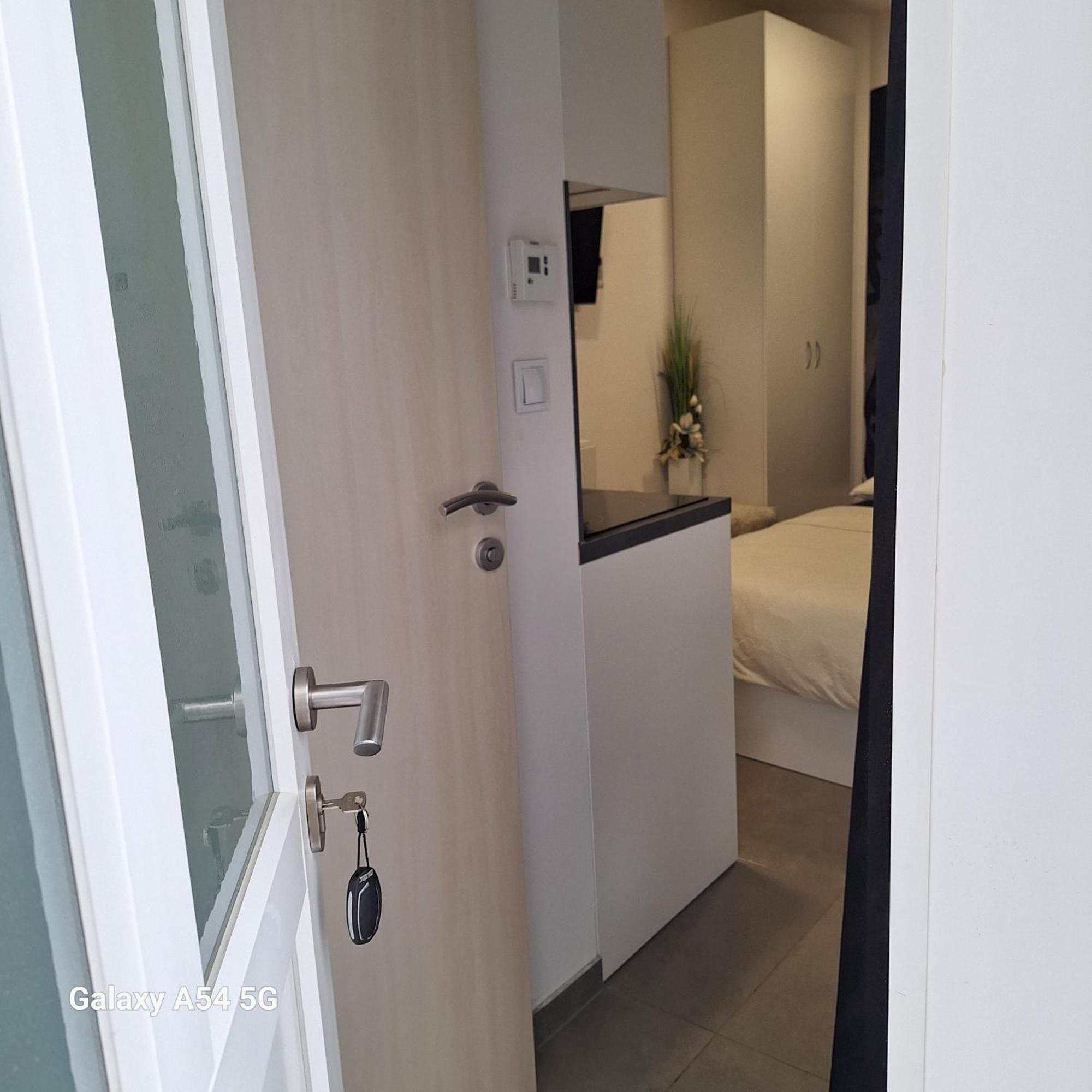 Studio Apartmani Louis I Lola Zágráb Kültér fotó