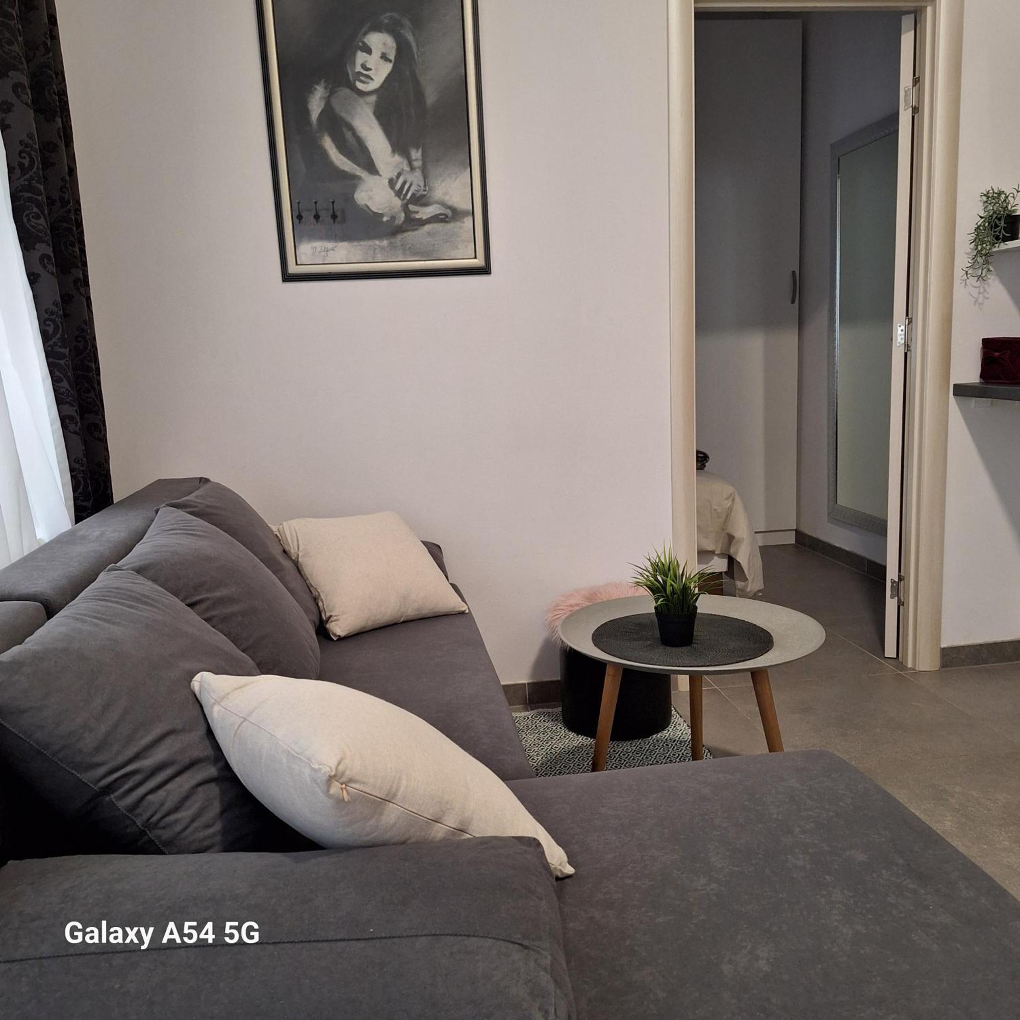Studio Apartmani Louis I Lola Zágráb Kültér fotó